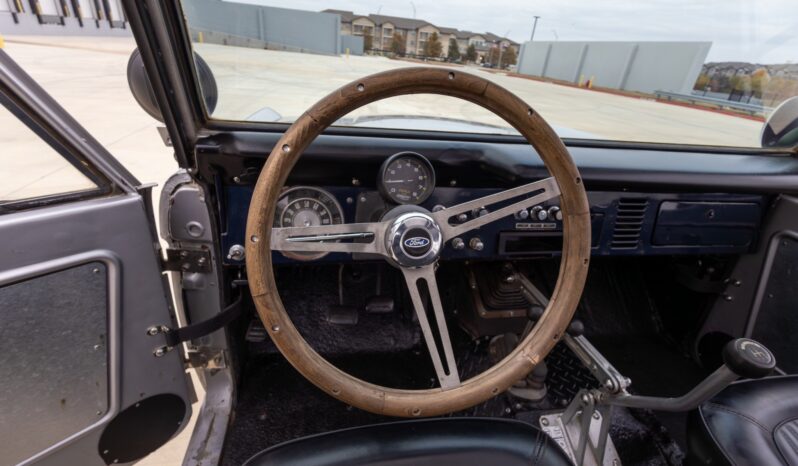 								1974 Ford Bronco 302 4-Speed full									