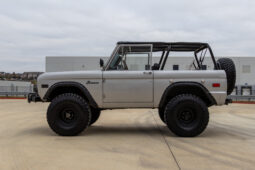 										1974 Ford Bronco 302 4-Speed full									