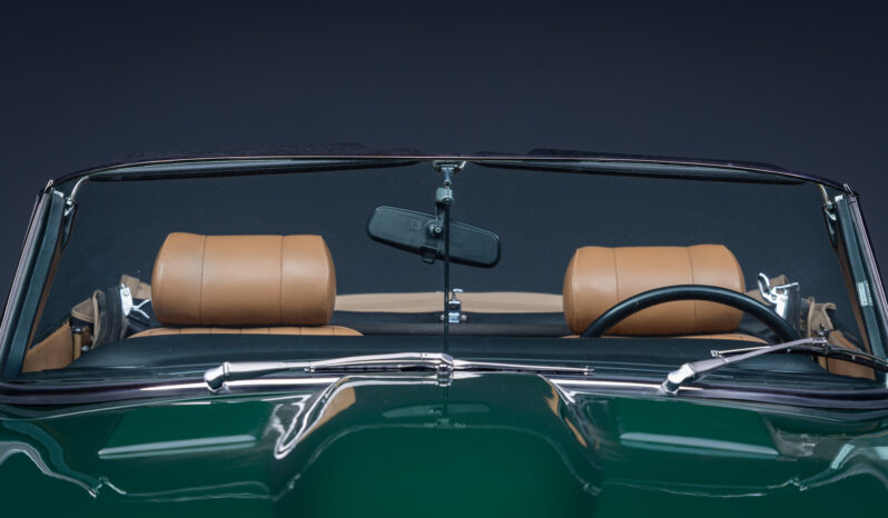 								1974 Jaguar E-Type Series III Roadster V12 4-Speed full									