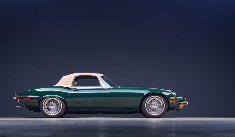 								1974 Jaguar E-Type Series III Roadster V12 4-Speed full									
