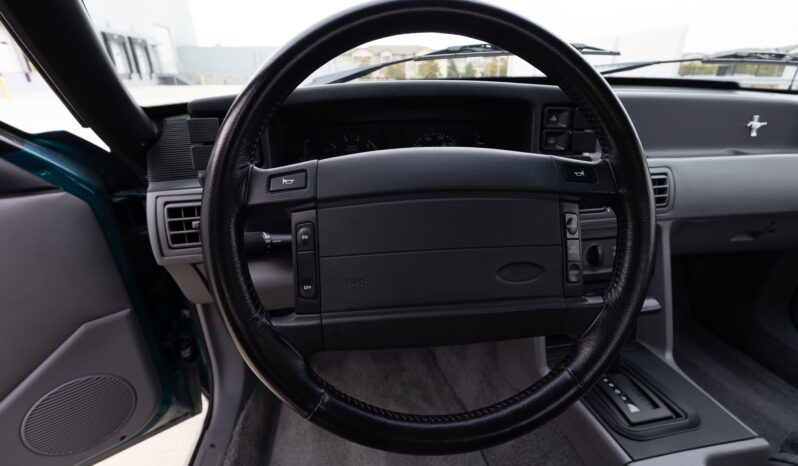 								1993 Ford Mustang GT Hatchback 5.0 full									