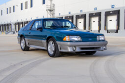 										1993 Ford Mustang GT Hatchback 5.0 full									