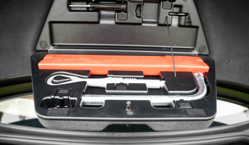 								2006 Audi A8L W12 Quattro full									