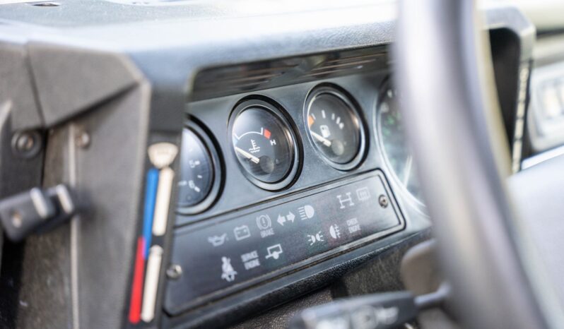 								1997 Land Rover Defender 90 NAS full									