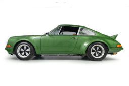 										1976 Porsche 911S Coupe Signature Edition full									