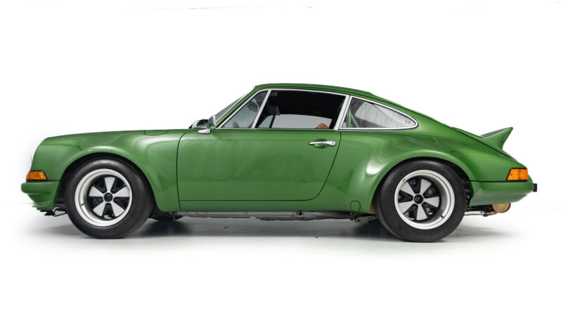 								1976 Porsche 911S Coupe Signature Edition full									