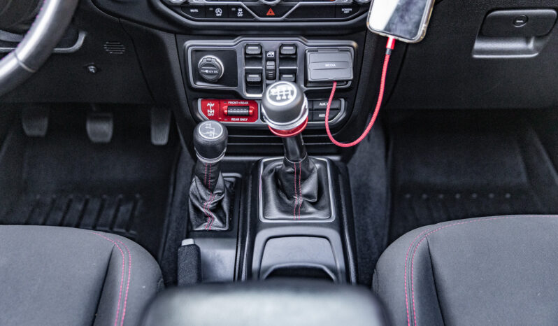 								2021 Jeep Wrangler Unlimited Rubicon 6-Speed full									