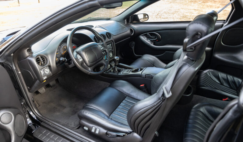 								2000 Pontiac Firebird Trans Am WS6 Coupe 6-Speed full									