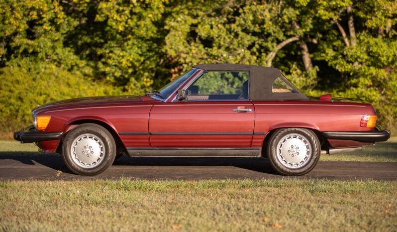 								1986 Mercedes-Benz 560SL full									
