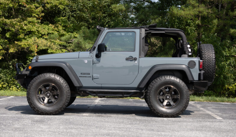 								2015 Jeep Wrangler Sport 6-Speed full									