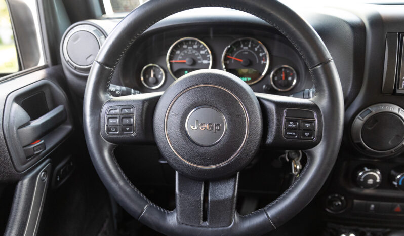 								2015 Jeep Wrangler Sport 6-Speed full									