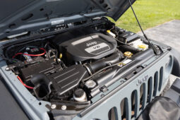 										2015 Jeep Wrangler Sport 6-Speed full									