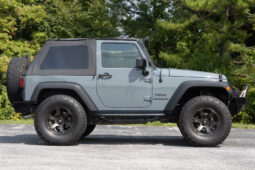 										2015 Jeep Wrangler Sport 6-Speed full									