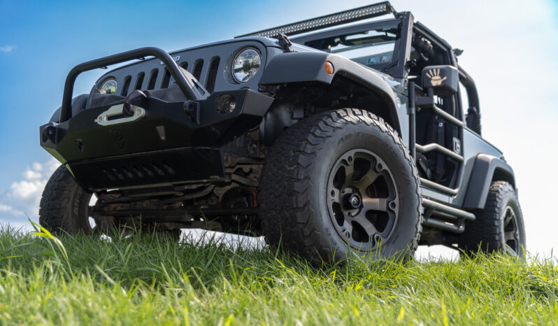 								2015 Jeep Wrangler Sport 6-Speed full									