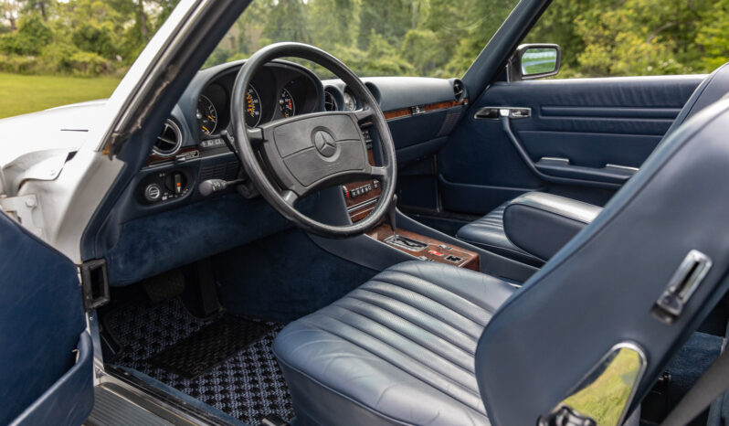 								1987 Mercedes-Benz 560SL full									