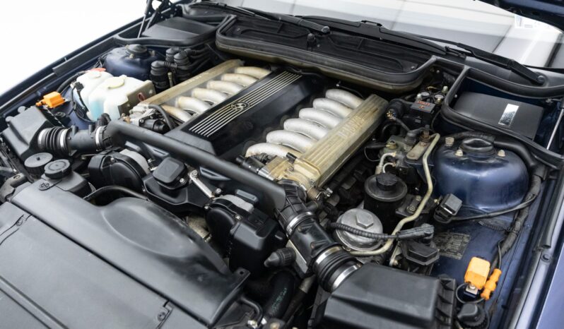 								1992 BMW 850i 6-Speed full									