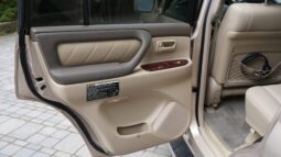 										2004 Toyota Land Cruiser UZJ100 full									