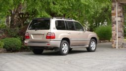 										2004 Toyota Land Cruiser UZJ100 full									