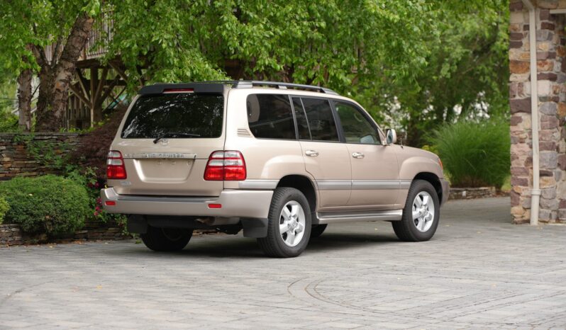 								2004 Toyota Land Cruiser UZJ100 full									