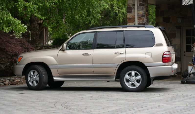 								2004 Toyota Land Cruiser UZJ100 full									