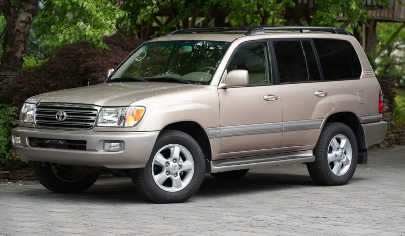 								2004 Toyota Land Cruiser UZJ100 full									
