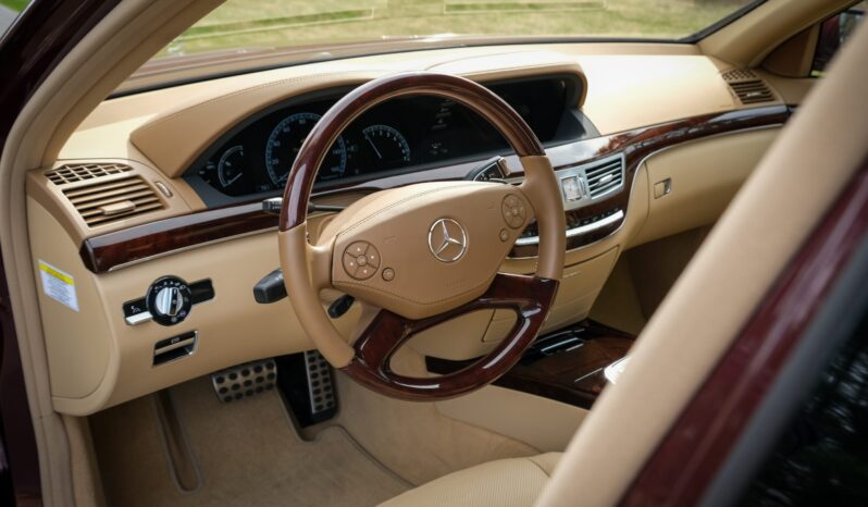 								2011 Mercedes-Benz S550 full									