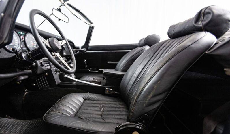 								1974 Jaguar E-Type Roadster V12 4-Speed full									