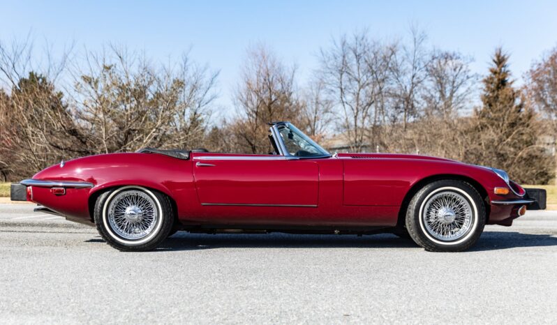 								1974 Jaguar E-Type Roadster V12 4-Speed full									