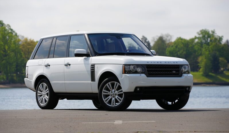 								2011 Land Rover Range Rover HSE Luxury full									