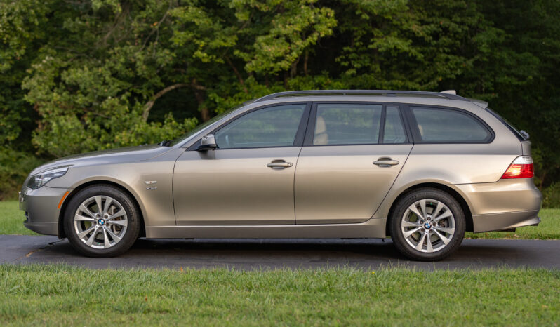 								2010 BMW 535i xDrive Sports Wagon 6-Speed full									