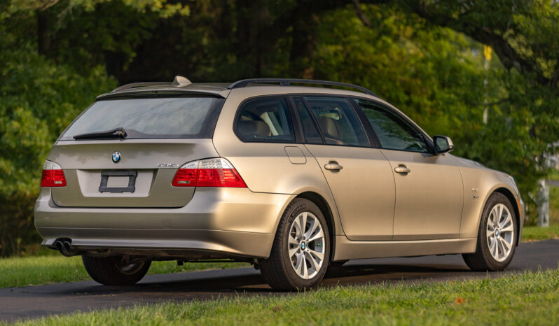 								2010 BMW 535i xDrive Sports Wagon 6-Speed full									