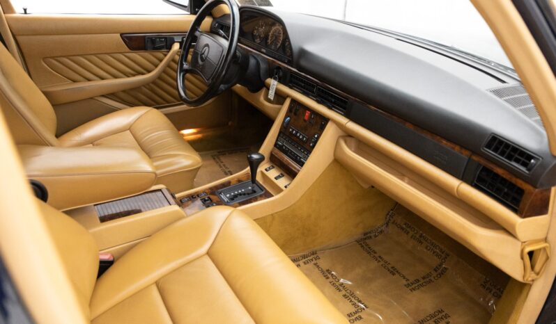 								1991 Mercedes-Benz 560SEL full									