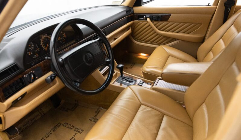 								1991 Mercedes-Benz 560SEL full									