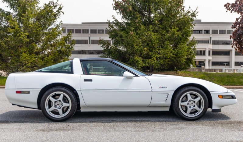 								1995 Chevrolet Corvette ZR-1 full									