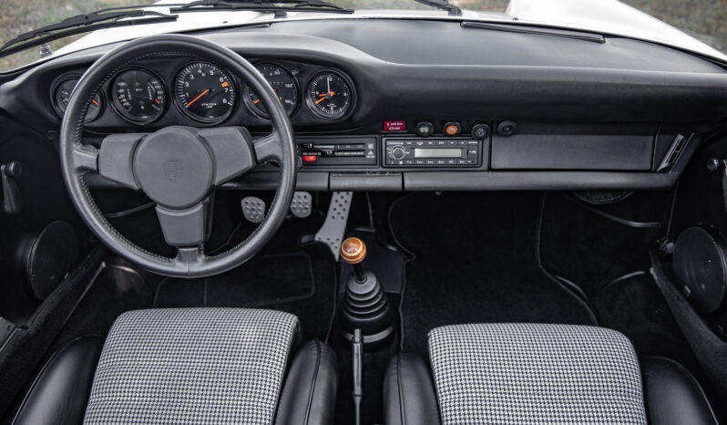 								1976 Porsche 911S Targa full									