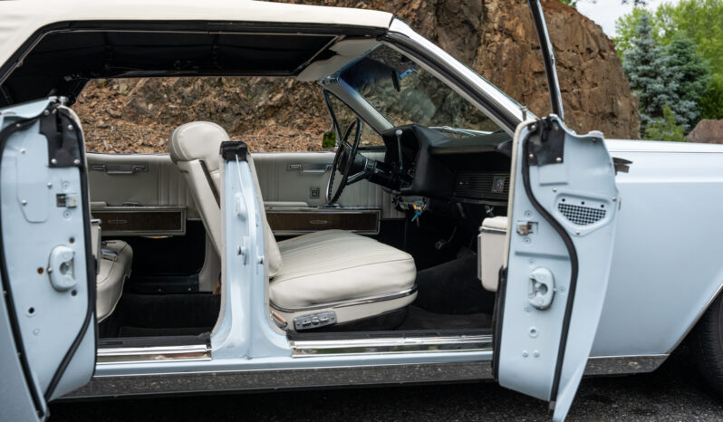 								1967 Lincoln Continental Convertible full									