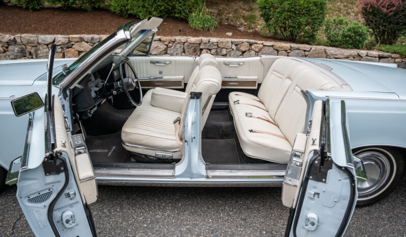 								1967 Lincoln Continental Convertible full									