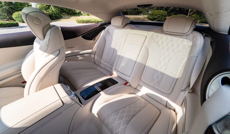 								2016 Mercedes-Benz S550 4MATIC Coupe Designo full									