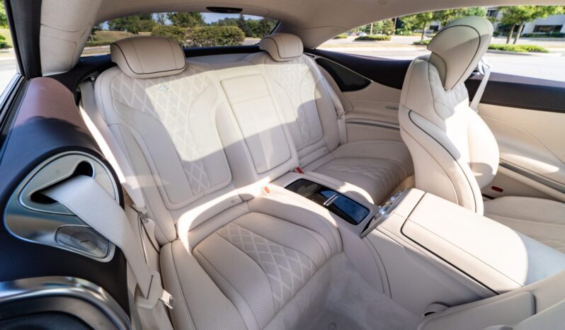 								2016 Mercedes-Benz S550 4MATIC Coupe Designo full									