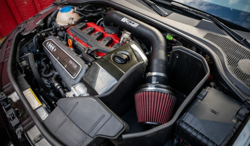 								2013 Audi TT RS 6-Speed full									