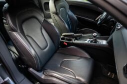 										2013 Audi TT RS 6-Speed full									