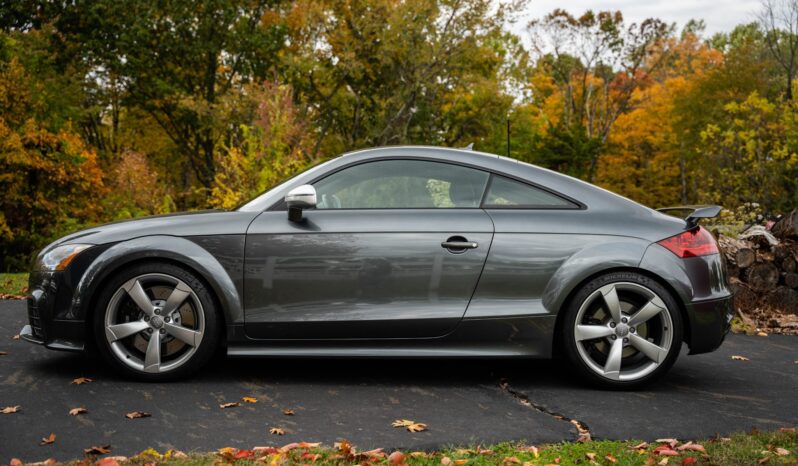 								2013 Audi TT RS 6-Speed full									