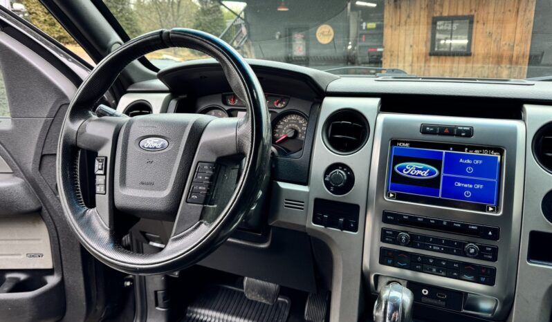 								2012 Ford F-150 SVT Raptor SuperCrew full									