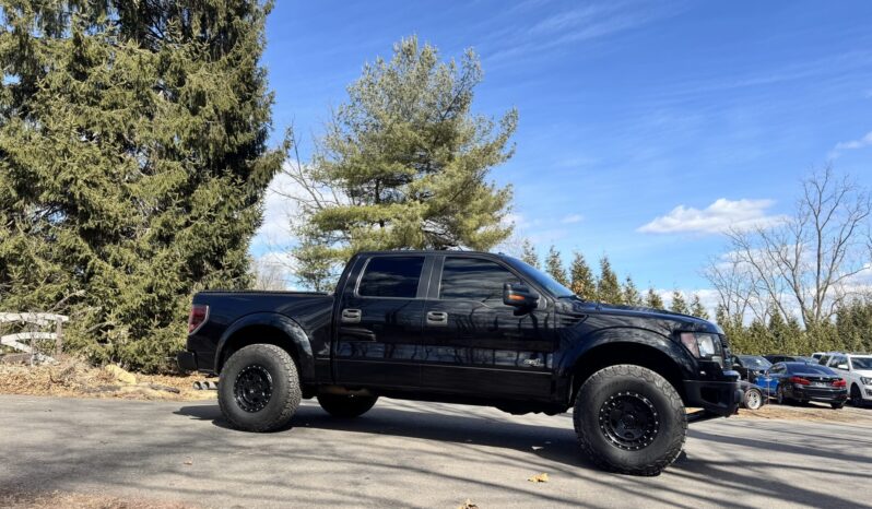 								2012 Ford F-150 SVT Raptor SuperCrew full									