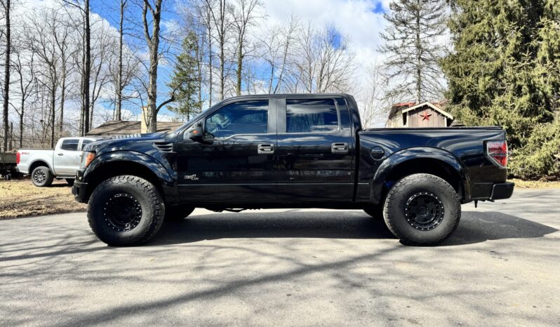 								2012 Ford F-150 SVT Raptor SuperCrew full									