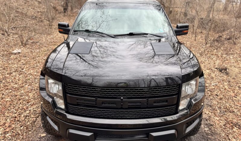 								2012 Ford F-150 SVT Raptor SuperCrew full									