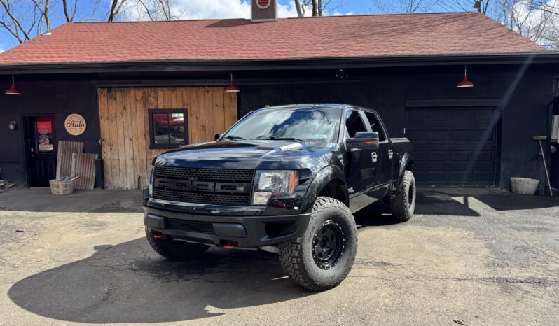 								2012 Ford F-150 SVT Raptor SuperCrew full									