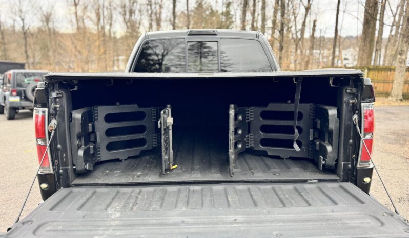 								2012 Ford F-150 SVT Raptor SuperCrew full									