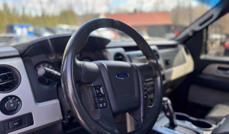 								2012 Ford F-150 SVT Raptor SuperCrew full									