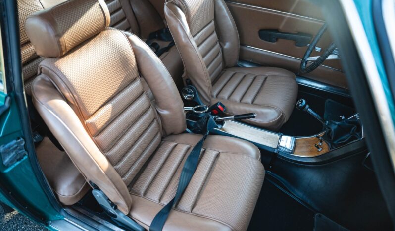 								1969 Alfa Romeo GTV 1750 full									